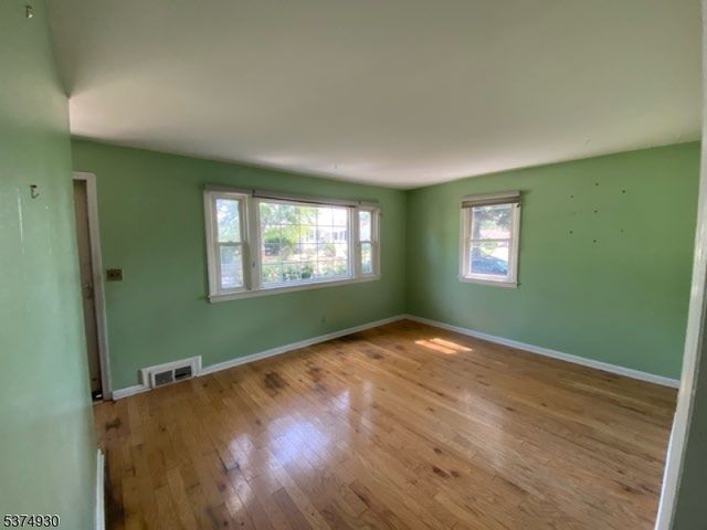 260 Merchants Ave, South Plainfield Boro, NJ 07080