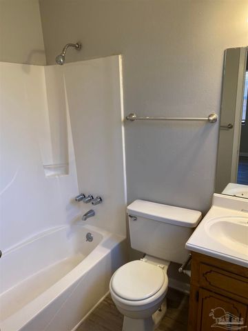 6005 Muldoon Rd, Pensacola, FL 32526