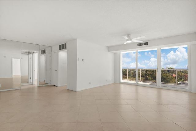 2715 N Ocean Boulevard 7D, Fort Lauderdale, FL 33308