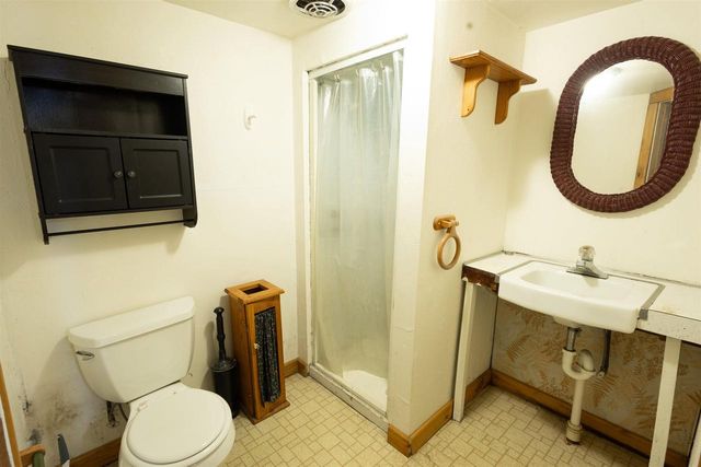 259 N WASHINGTON STREET, Oconto Falls, WI 54154