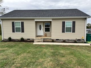 1019 Old Cowan Rd, Winchester, TN 37398