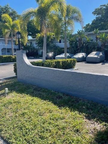900 NE 26 ST 15, Wilton Manors, FL 33305