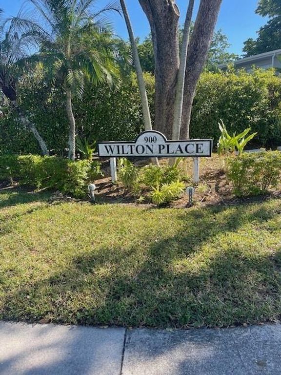 900 NE 26 ST 15, Wilton Manors, FL 33305