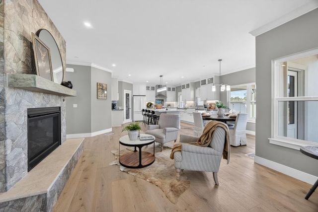 25265 Carlsbad Ave, Davis, CA 95616