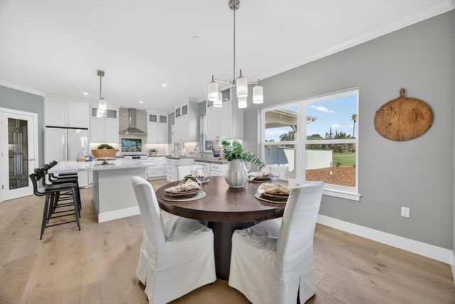 25265 Carlsbad Ave, Davis, CA 95616