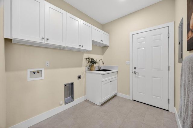 25265 Carlsbad Ave, Davis, CA 95616