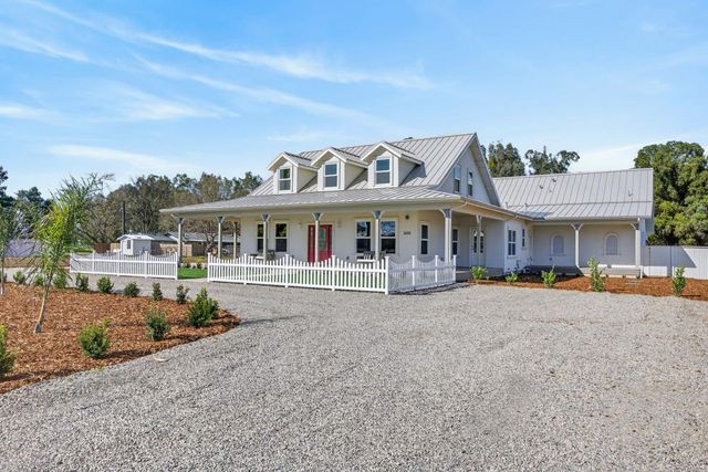 25265 Carlsbad Ave, Davis, CA 95616