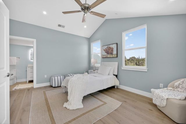 25265 Carlsbad Ave, Davis, CA 95616