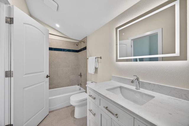 25265 Carlsbad Ave, Davis, CA 95616