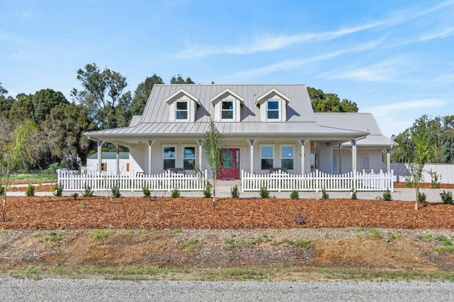 25265 Carlsbad Ave, Davis, CA 95616