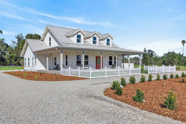 25265 Carlsbad Ave, Davis, CA 95616