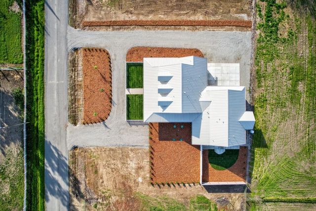 25265 Carlsbad Ave, Davis, CA 95616