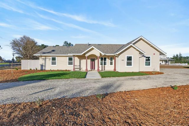 25265 Carlsbad Ave, Davis, CA 95616