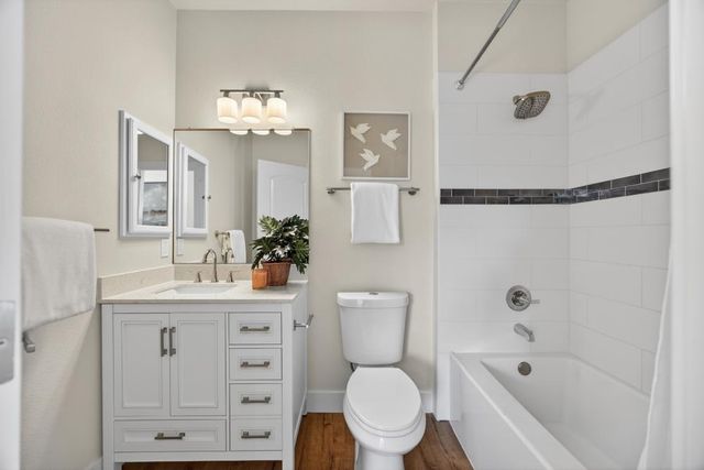 25265 Carlsbad Ave, Davis, CA 95616