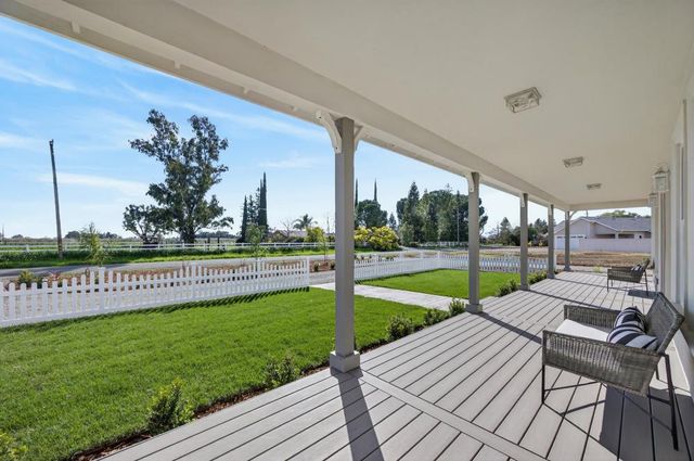 25265 Carlsbad Ave, Davis, CA 95616