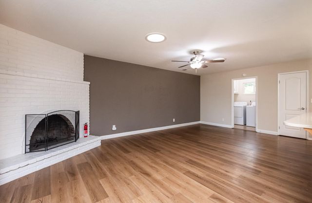 25265 Carlsbad Ave, Davis, CA 95616