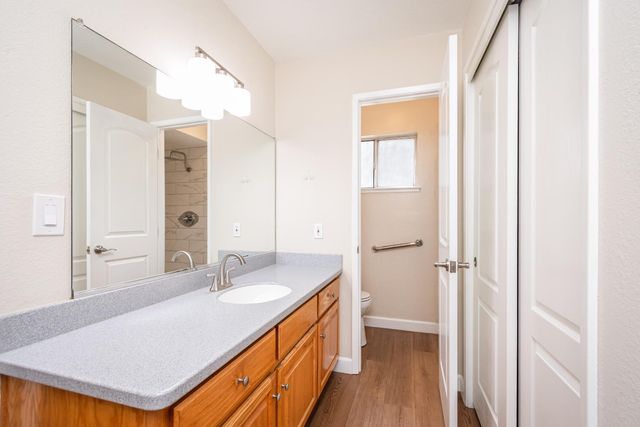 25265 Carlsbad Ave, Davis, CA 95616