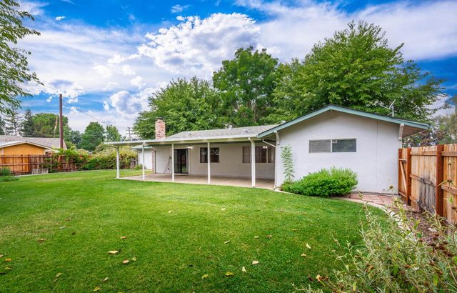 25265 Carlsbad Ave, Davis, CA 95616