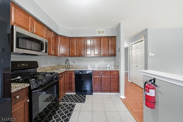 809 Porter Way, Bridgewater Twp., NJ 08807