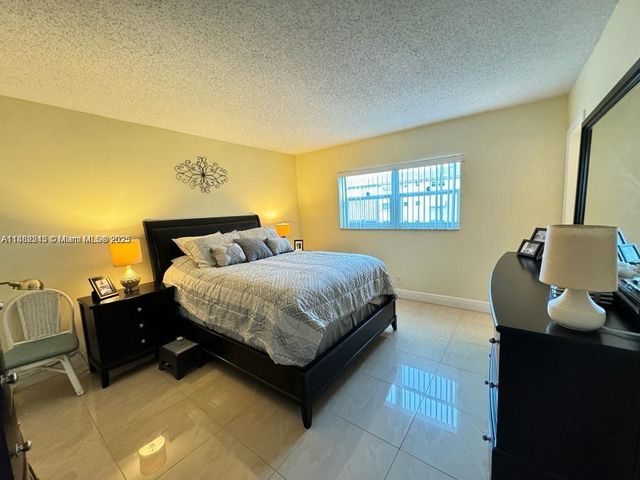 5300 Washington St I208, Hollywood, FL 33021