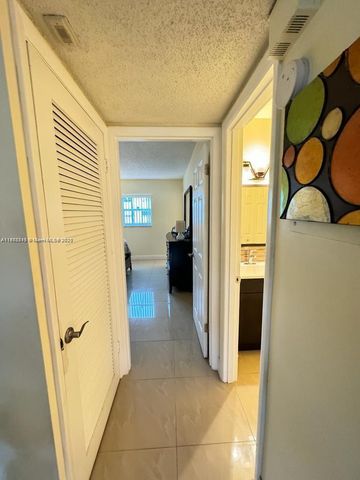 5300 Washington St I208, Hollywood, FL 33021