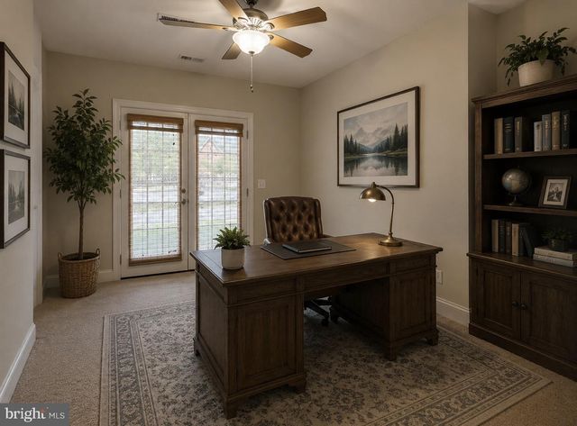 10 STEEPLECHASE DR, La Plata, MD 20646