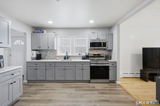 590 North Walnut Street, Waterbury, CT 06704