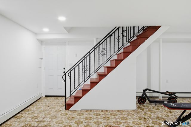 590 North Walnut Street, Waterbury, CT 06704