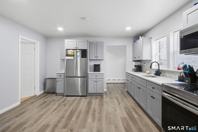 590 North Walnut Street, Waterbury, CT 06704