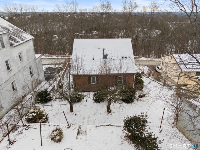 590 North Walnut Street, Waterbury, CT 06704