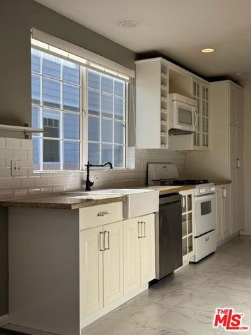 4503 Tobias Avenue, Sherman Oaks, CA 91403