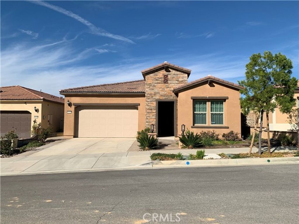 24231 Evesong Drive, Corona, CA 92880