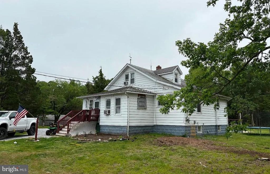 711 S BOSTON AVE, Egg Harbor City, NJ 08215