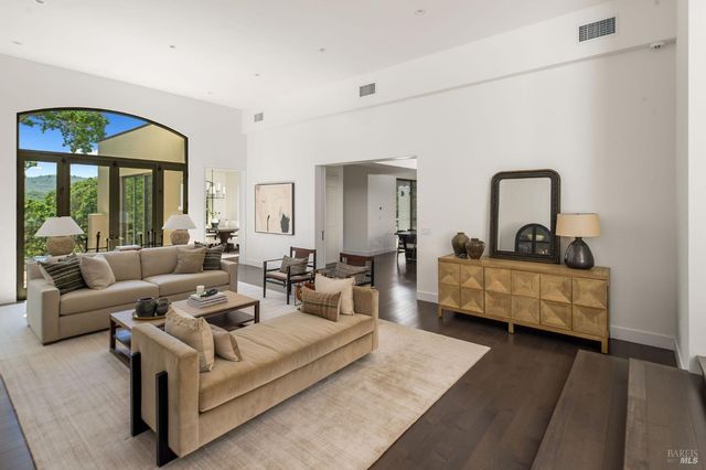 9359 Ladera Rd, Glen Ellen, CA 95442