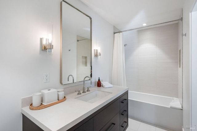 9359 Ladera Rd, Glen Ellen, CA 95442