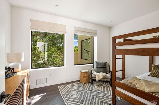 9359 Ladera Rd, Glen Ellen, CA 95442