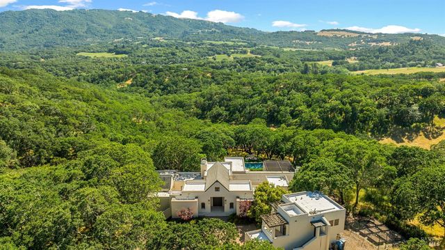 9359 Ladera Rd, Glen Ellen, CA 95442