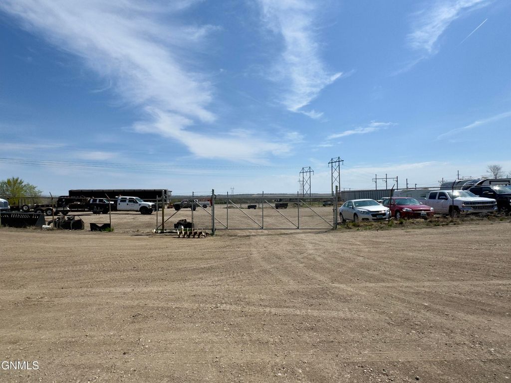 2107 37th Street, Mandan, ND 58554 photo 7