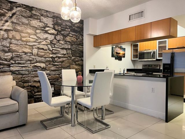 1750 N Bayshore Dr 3109, Miami, FL 33132