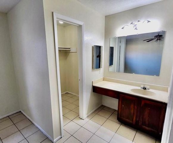1546 Daisey Bell Lane, Houston, TX 77067