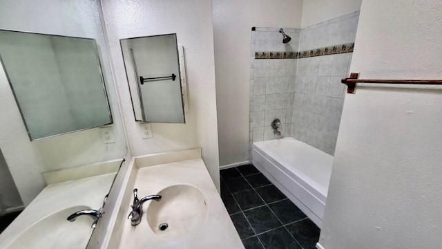 1546 Daisey Bell Lane, Houston, TX 77067