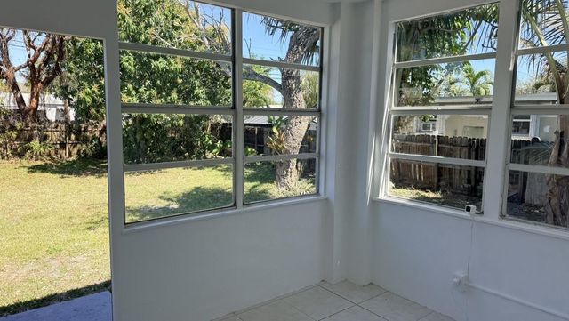2745 Funston Street, Hollywood, FL 33020