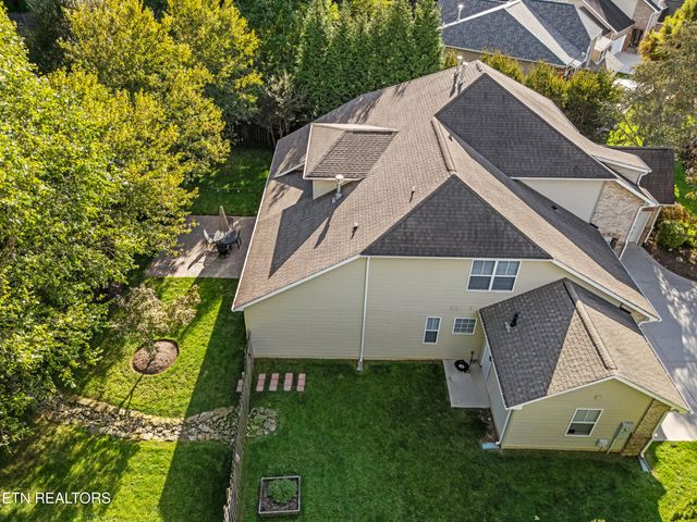 828 Clover Fields Lane, Knoxville, TN 37932