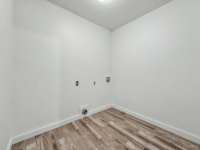 13757 Crystal Lake, Coker, AL 35452