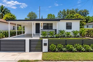 2121 NW 86th Ter, Miami, FL 33147