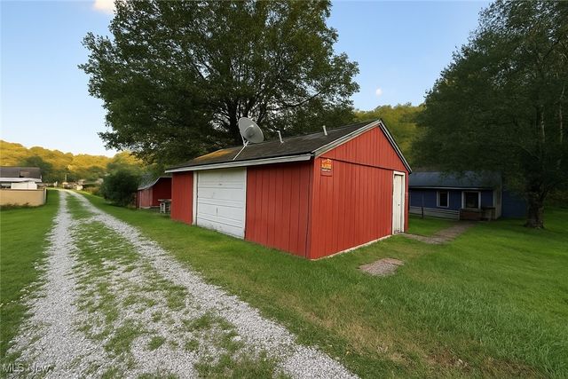 49659 Water Street, St Clairsville, OH 43950