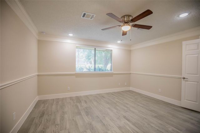 3919 Wintergreen Drive, Humble, TX 77396