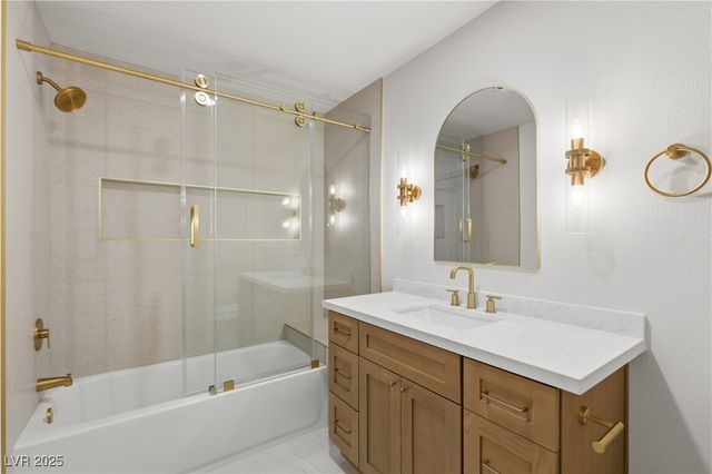 4942 Tierra Del Sol Drive, Las Vegas, NV 89113