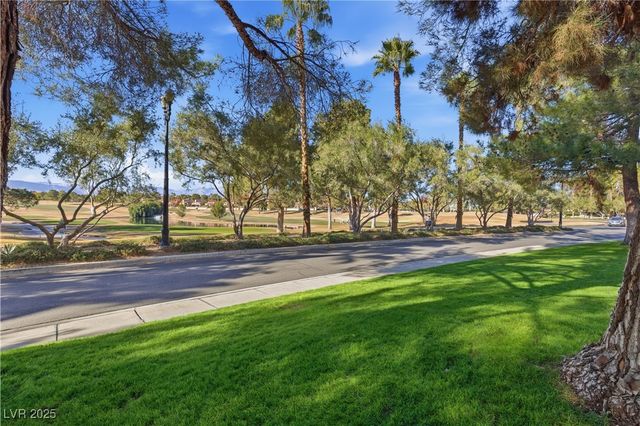 4942 Tierra Del Sol Drive, Las Vegas, NV 89113