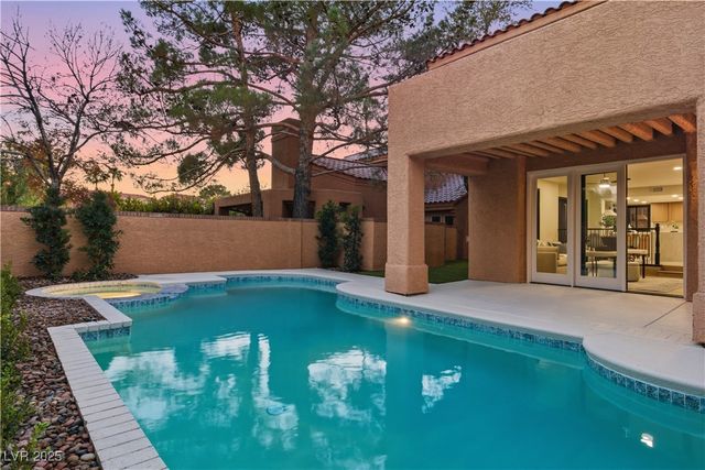 4942 Tierra Del Sol Drive, Las Vegas, NV 89113